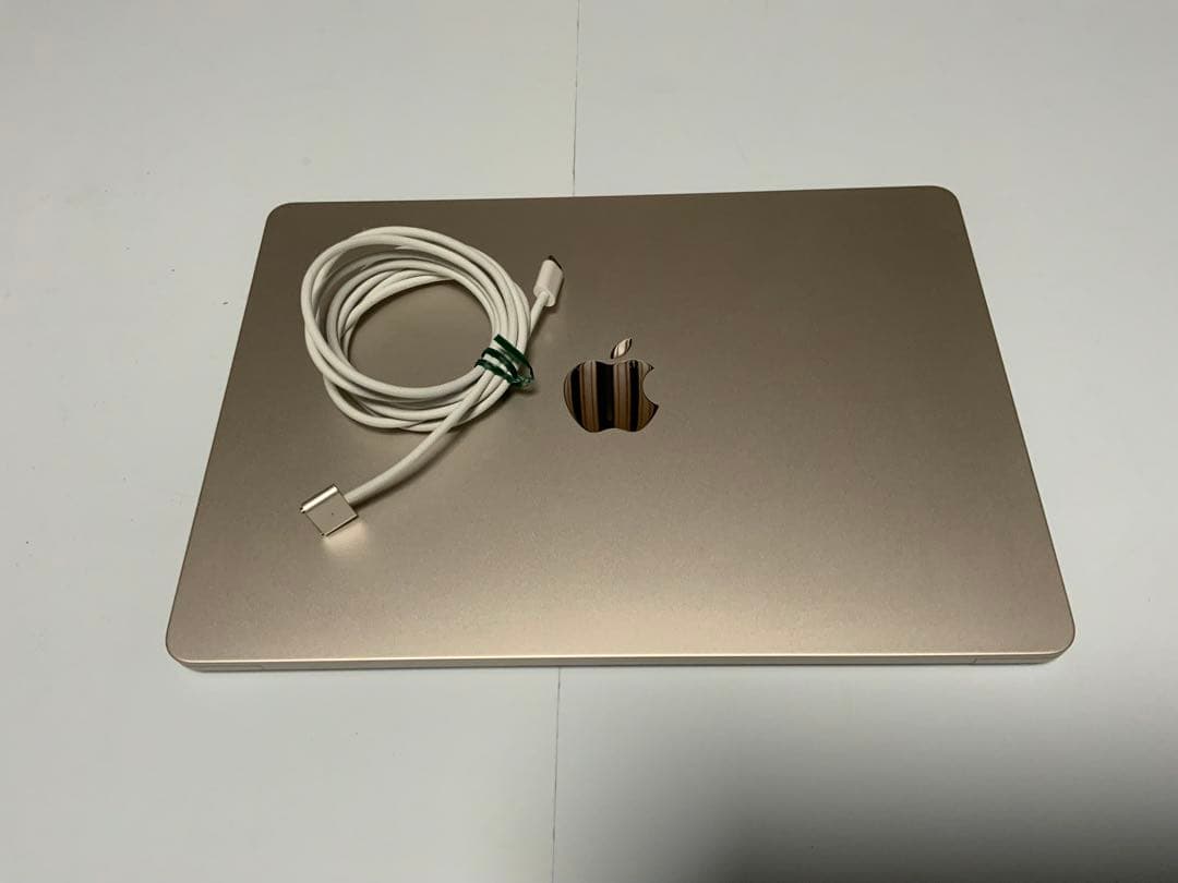 お*ー様 Apple MacBook ゴールド