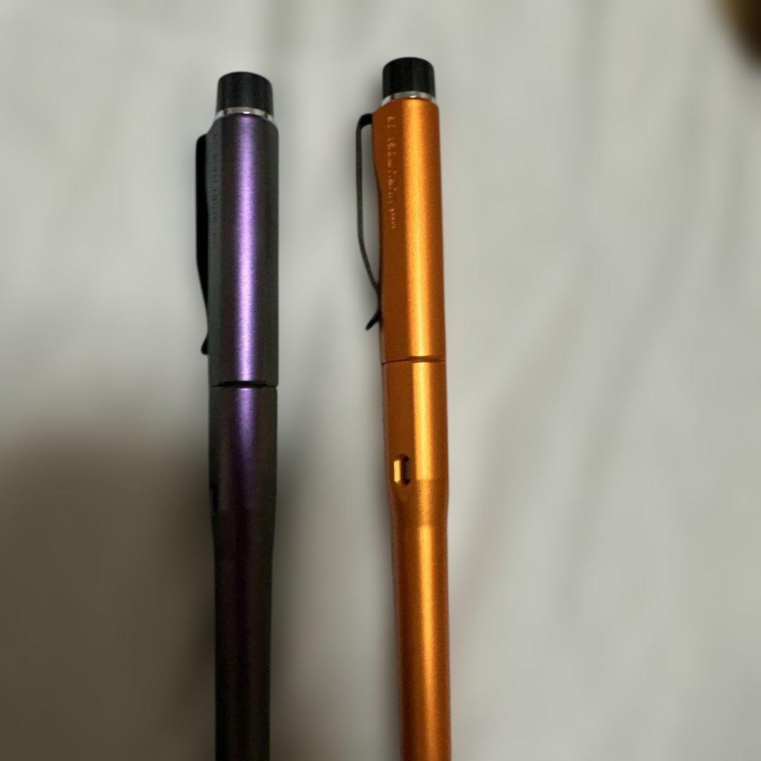 uniクルトガダイブオーロラパープル&トワイライトオレンジ0.5mm