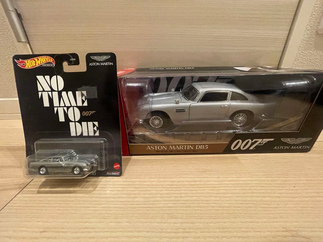 ASTON MARTIN DB5 007 1/18＋1:64