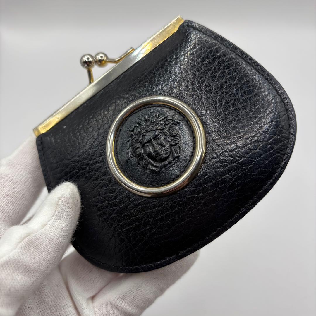 VERSACE　ケース　がま口　ブラック　レザー　メデューサ　ゴールド