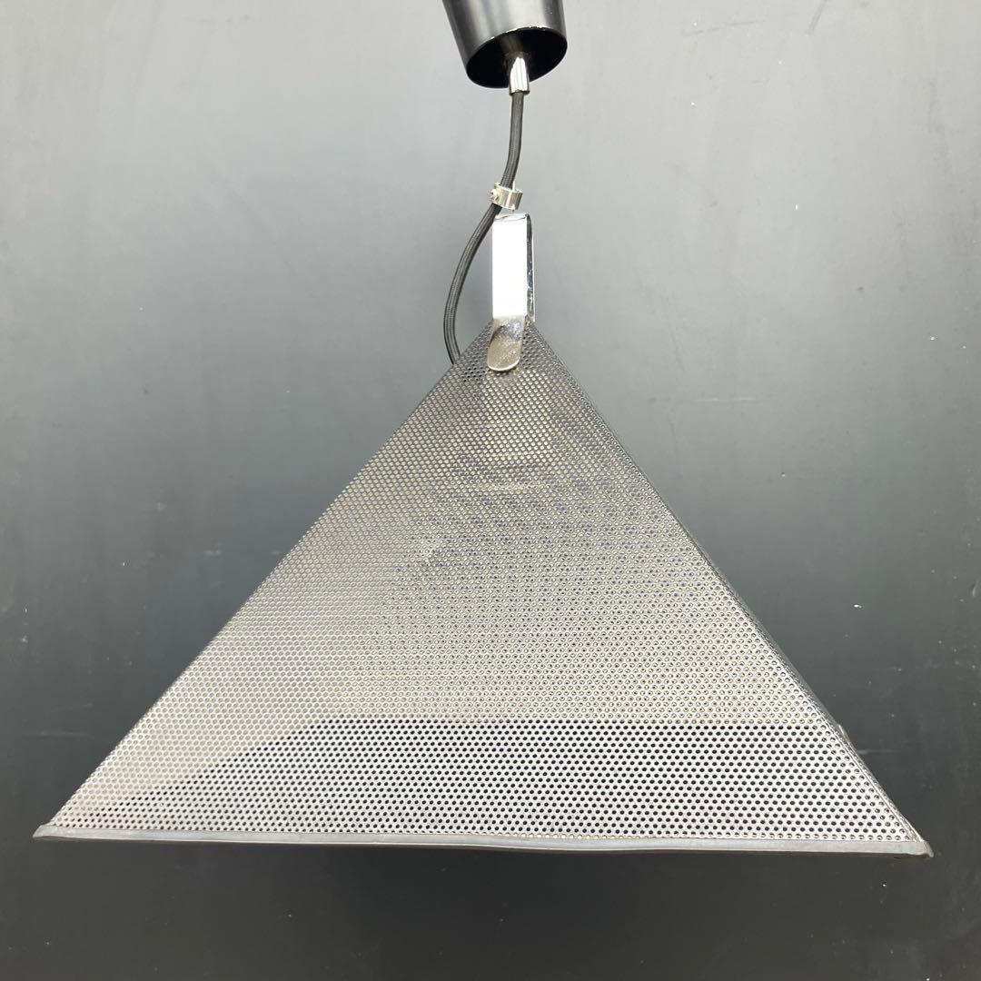 【値下げ】三原昌平　ヤマギワ　金属製 ピラミッド型 ペンダントライト【黒色】