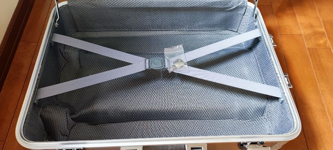 非売品　SUBARU スバル　R2 キャリーケース　スーツケース