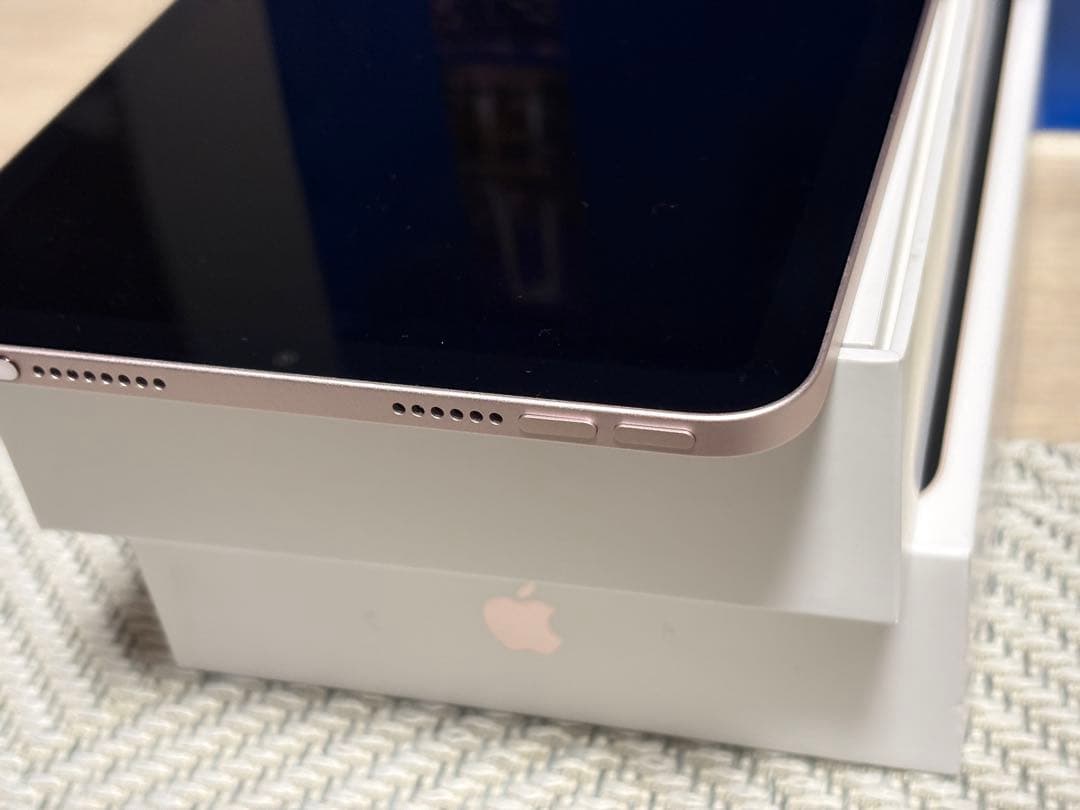 iPad mini 6 256GB Wi-Fiモデル（ガラスに少しヒビ有り）