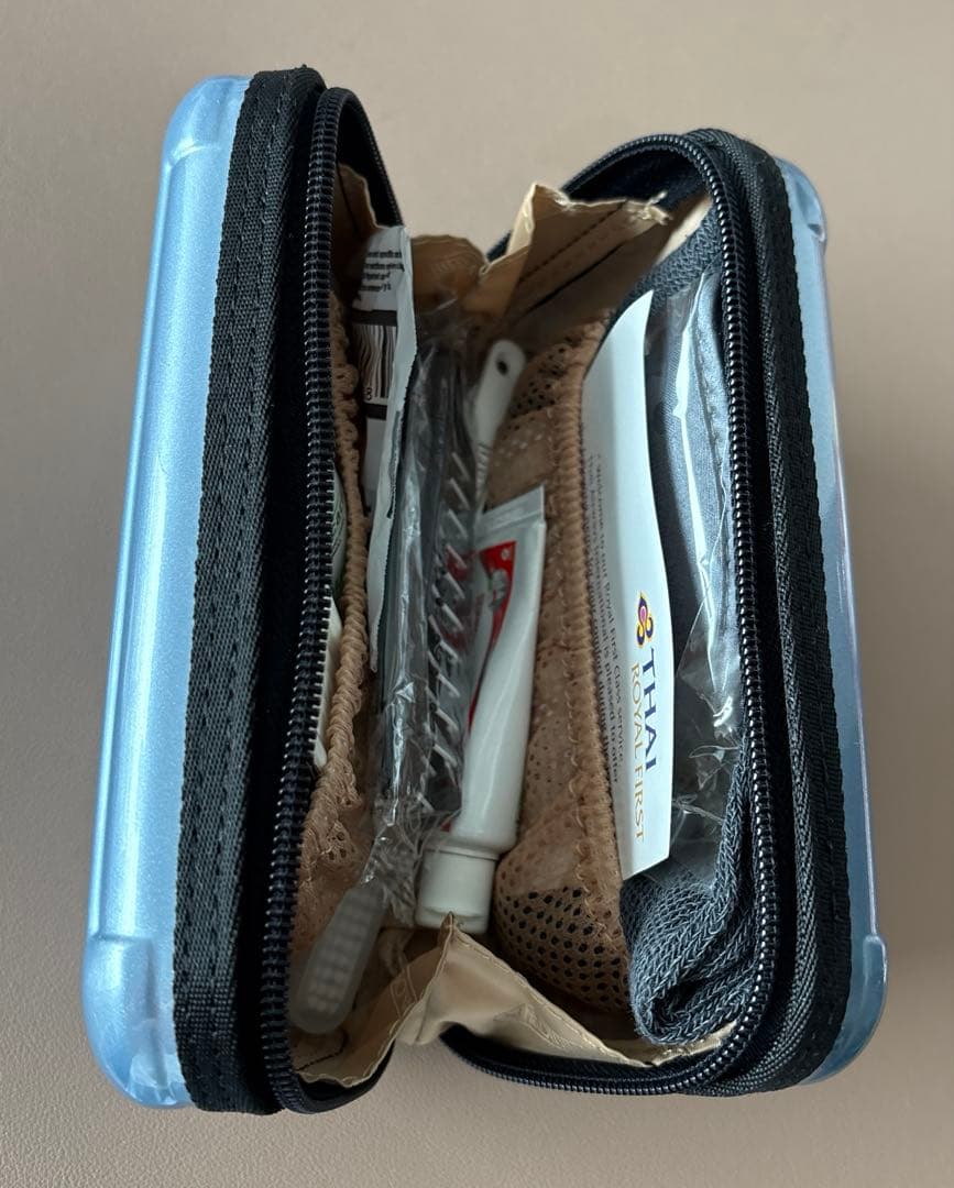 リモア RIMOWA タイ航空ファーストクラス アメニティ