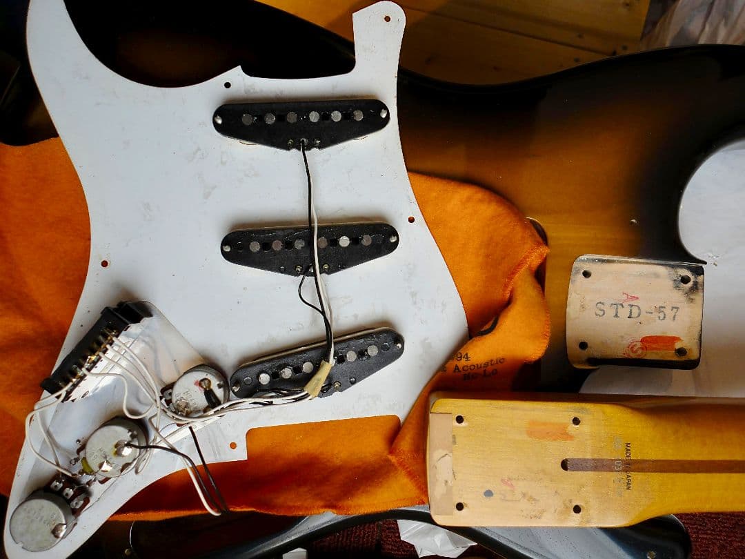 メンテ済｜Fender Japan ST57-55 ｜1990年製 Iシリアル