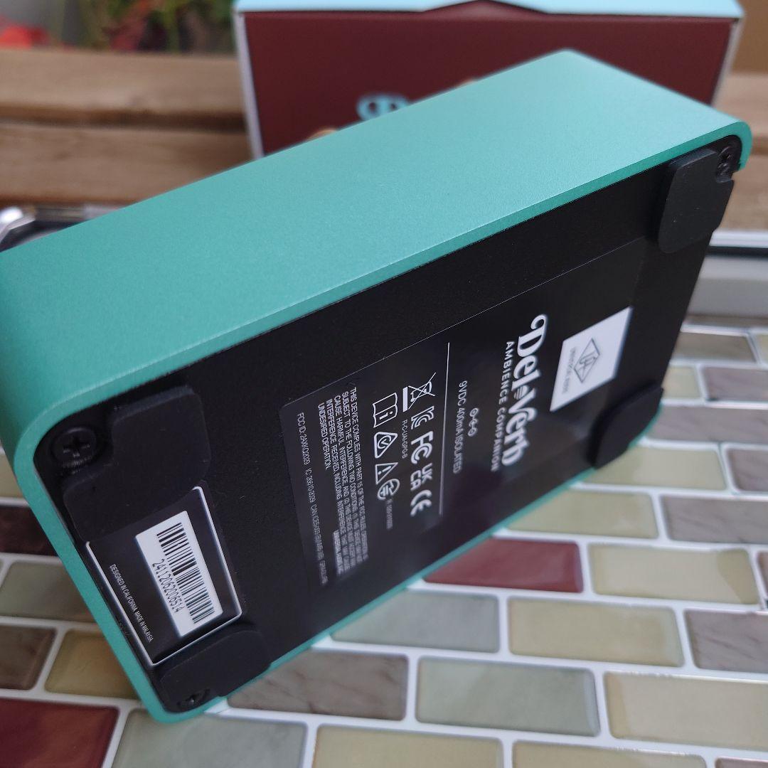 ギター UNIVERSAL AUDIO UAFX DEL-VERB