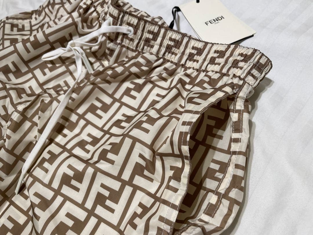 [新品] FENDI FFロゴ水着Sサイズ　新品未使用、タグ付き