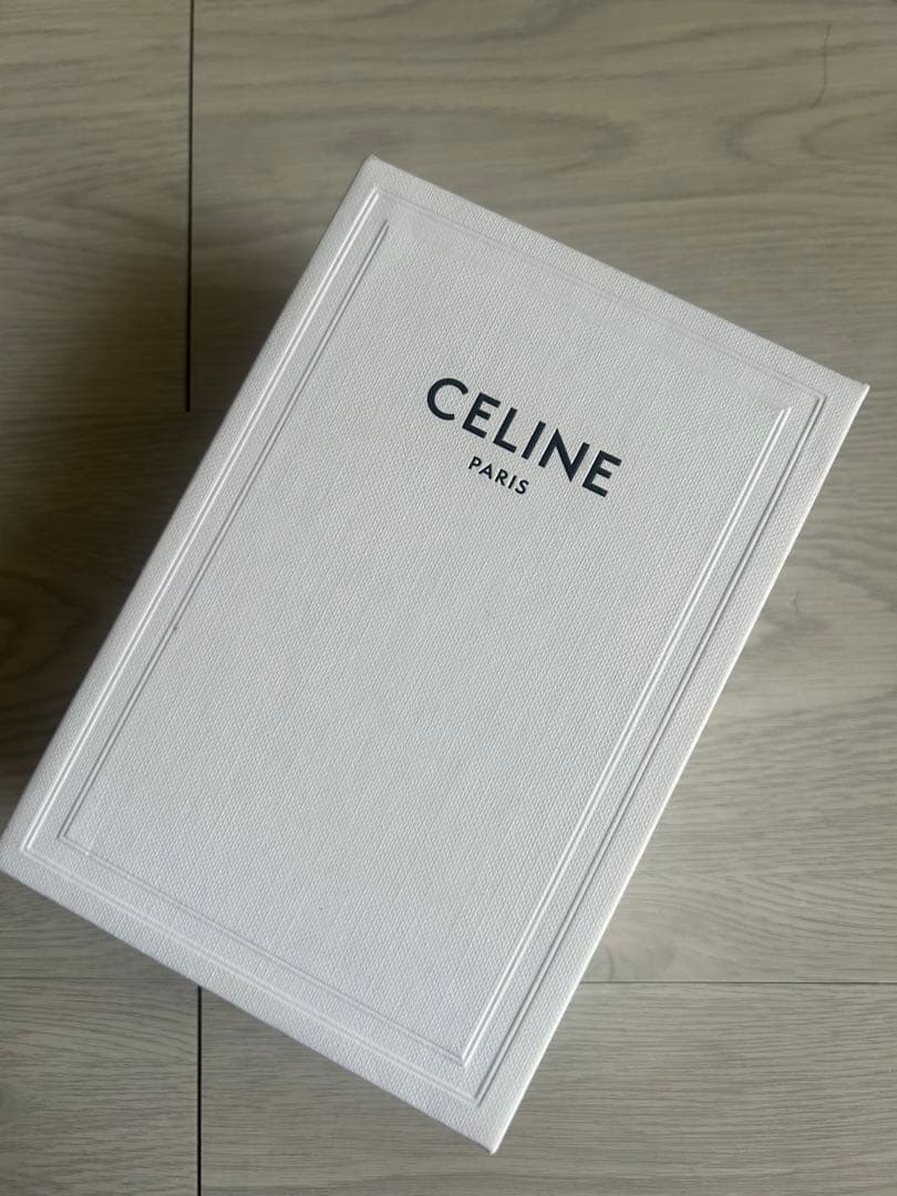 状態◎！CELINE セリーヌ レザーウォレット 箱・保存袋・レシート付 正規品