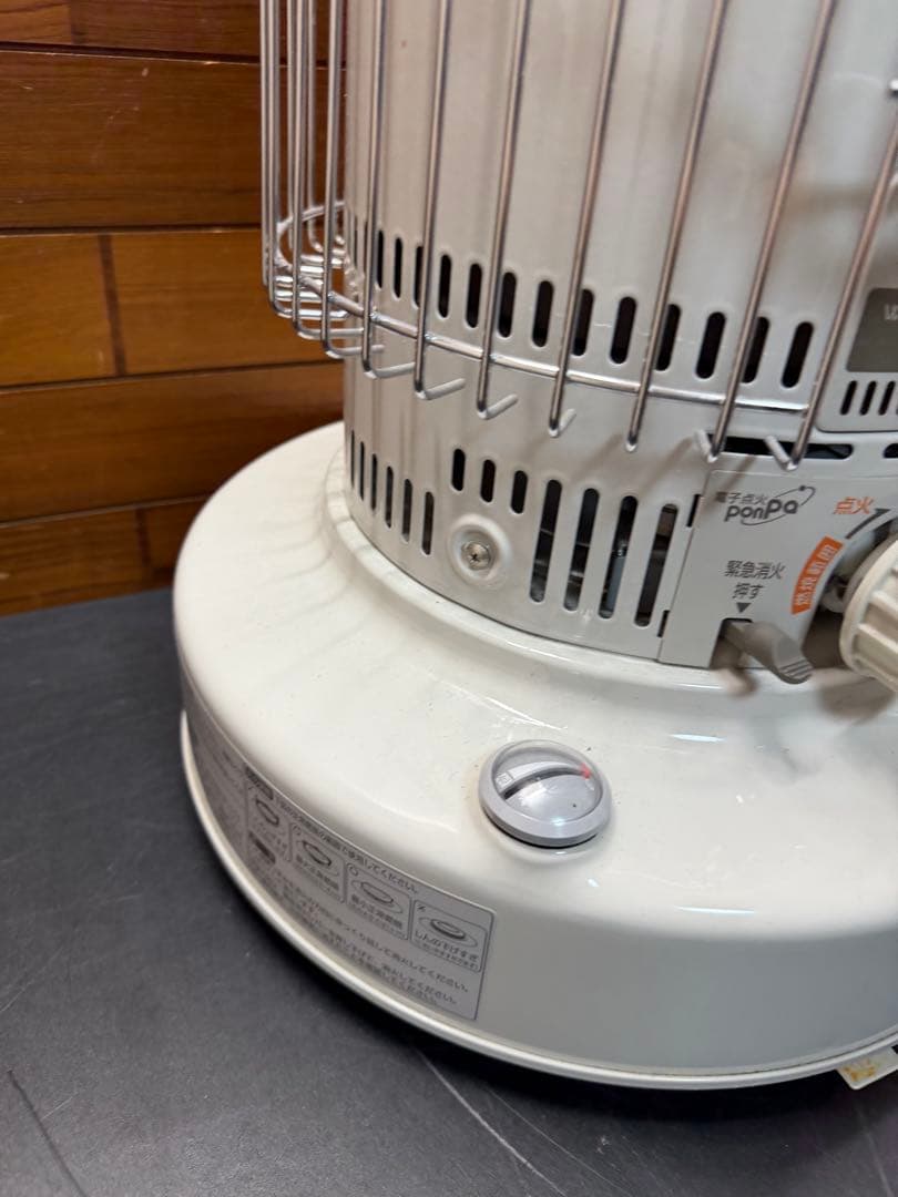 コンパクト石油ストーブ　KS-67H TOYOTOMI