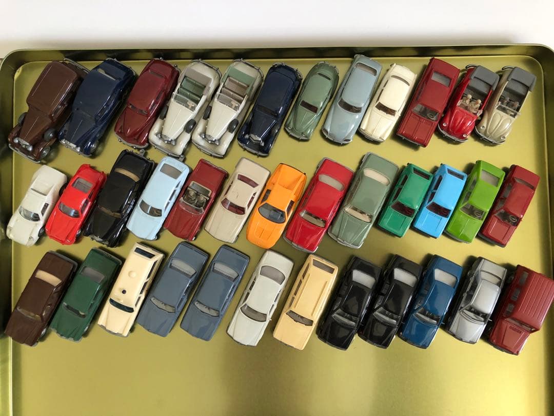 ミニカー　WIKING商用車 17台+乗用車 37台helpa 他 21台