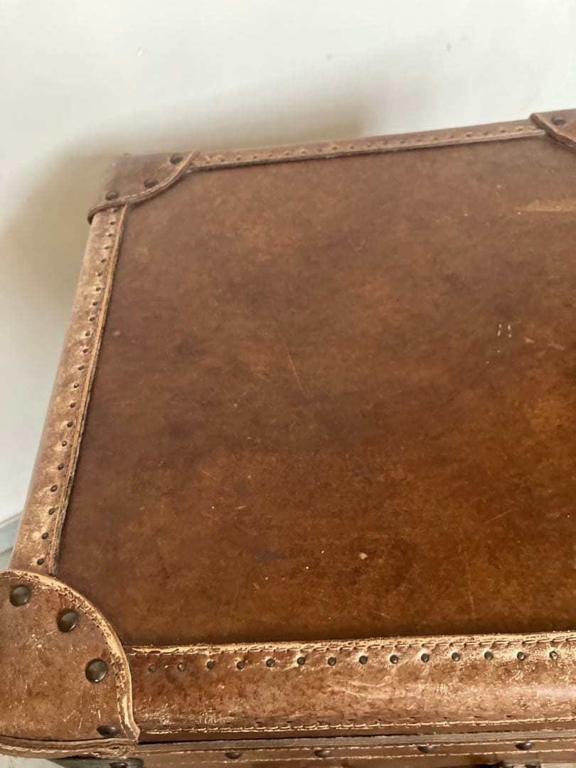 アスプルド　halo ハロ　パリストランク　本革　レザー　キャビネット