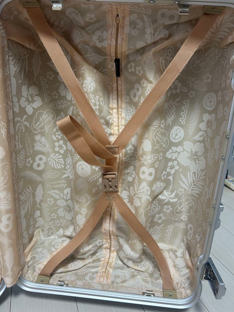 muta シルバー 中型スーツケース 新品未使用お値下げ