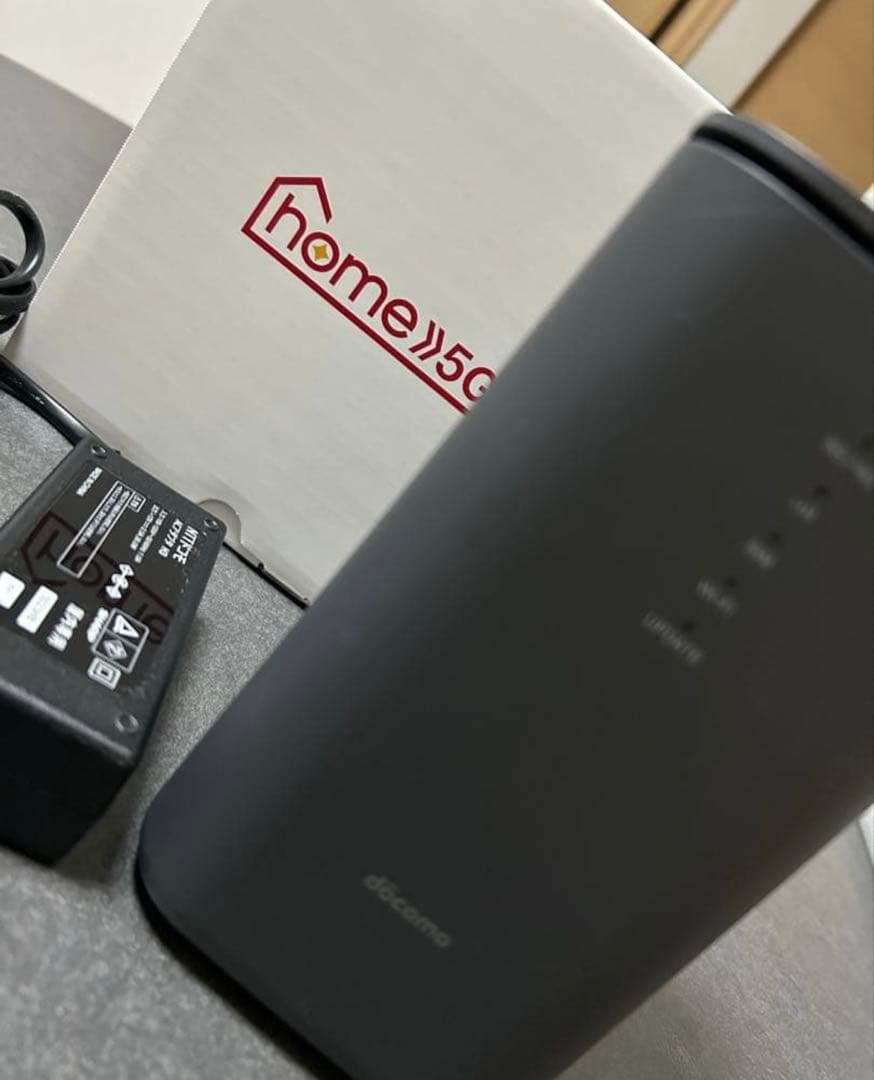 ※値下げ中【新品未使用】docomo 5Gホームルーター HR02