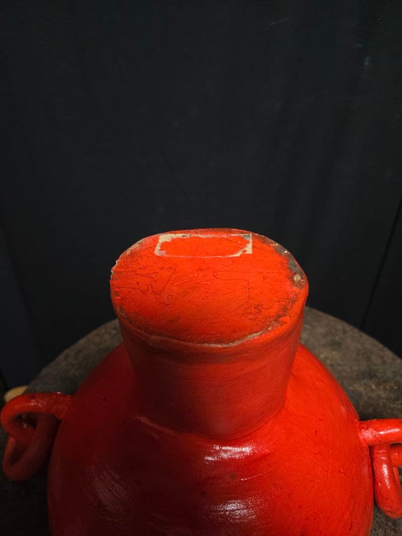 名もなきアーティスト作家の真っ赤な土器風な陶器のオブジェ　骨董市古物
