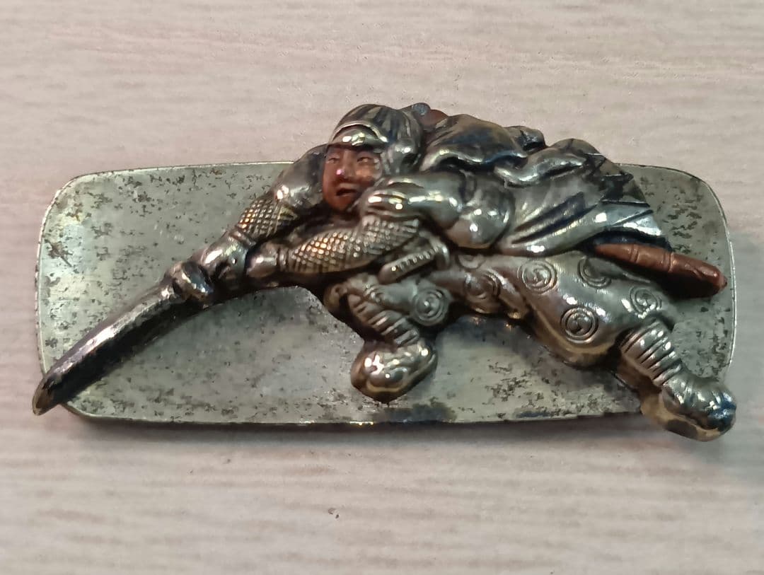 煙草入れ／超絶技巧前金具／赤穂浪士討ち入り図／在銘あり