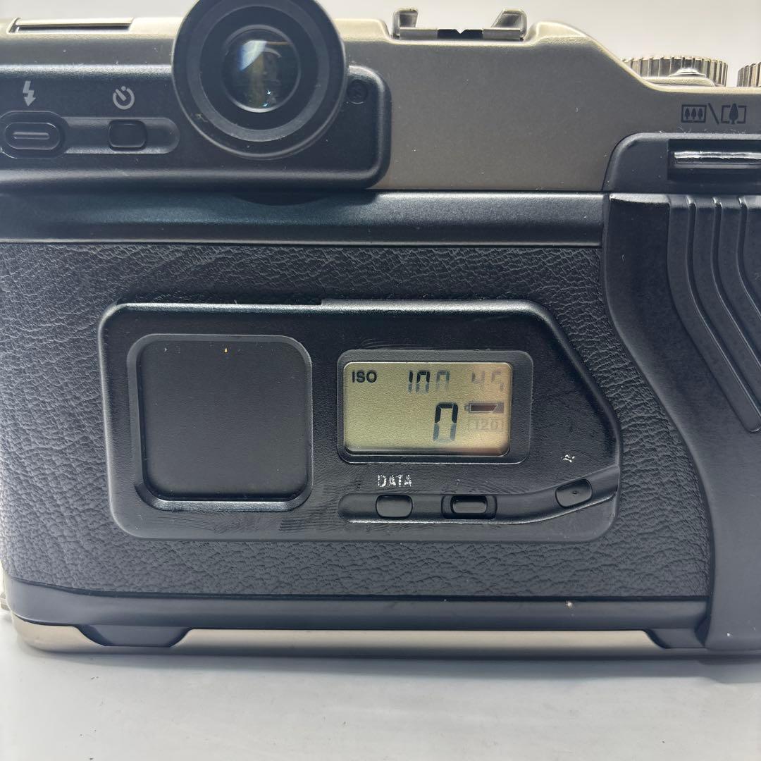 フィルムカメラ FUJIFILM GA645zi Professional