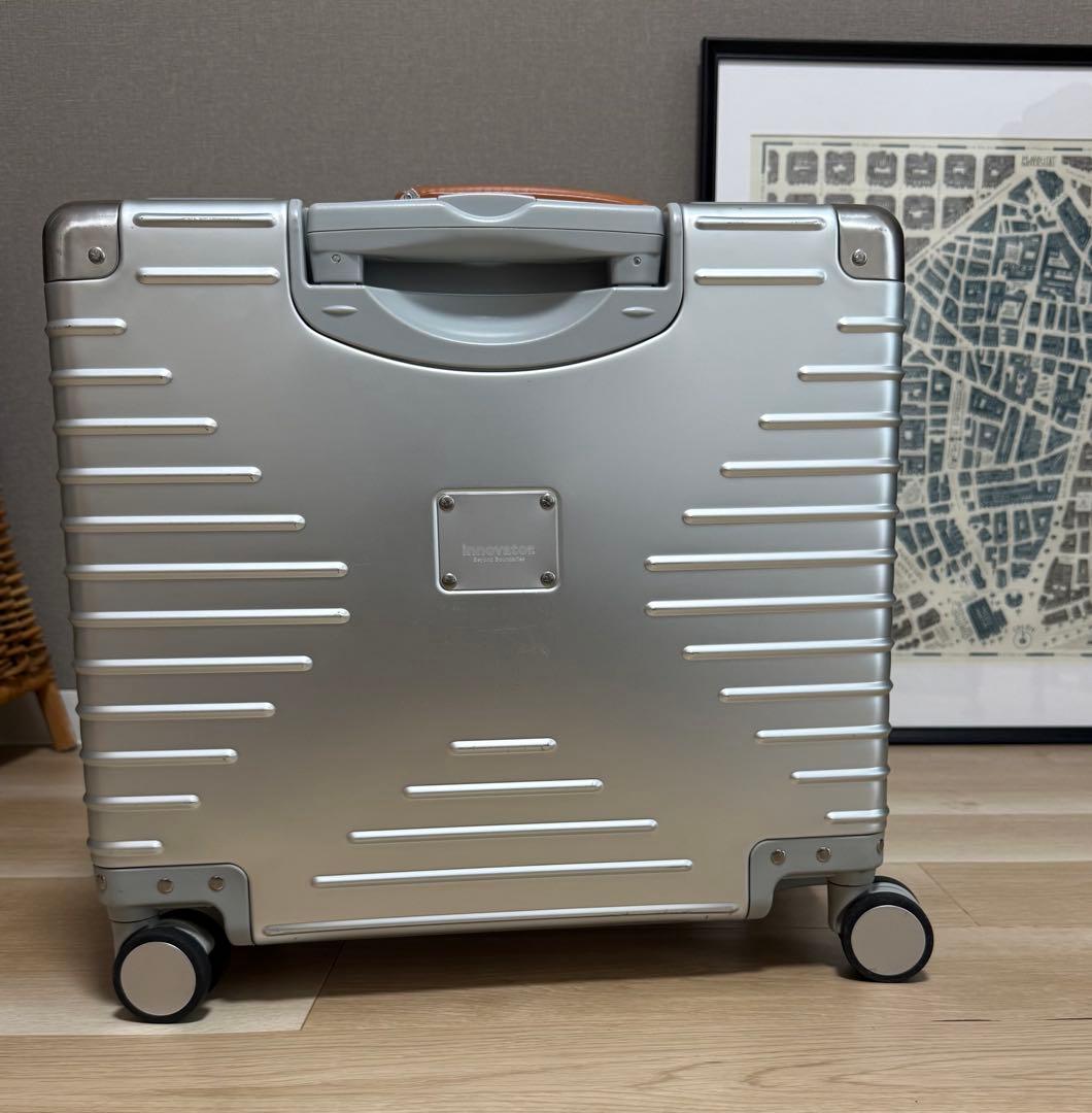 【innovator】 アルミスーツケース 横型 42L （INV1611）