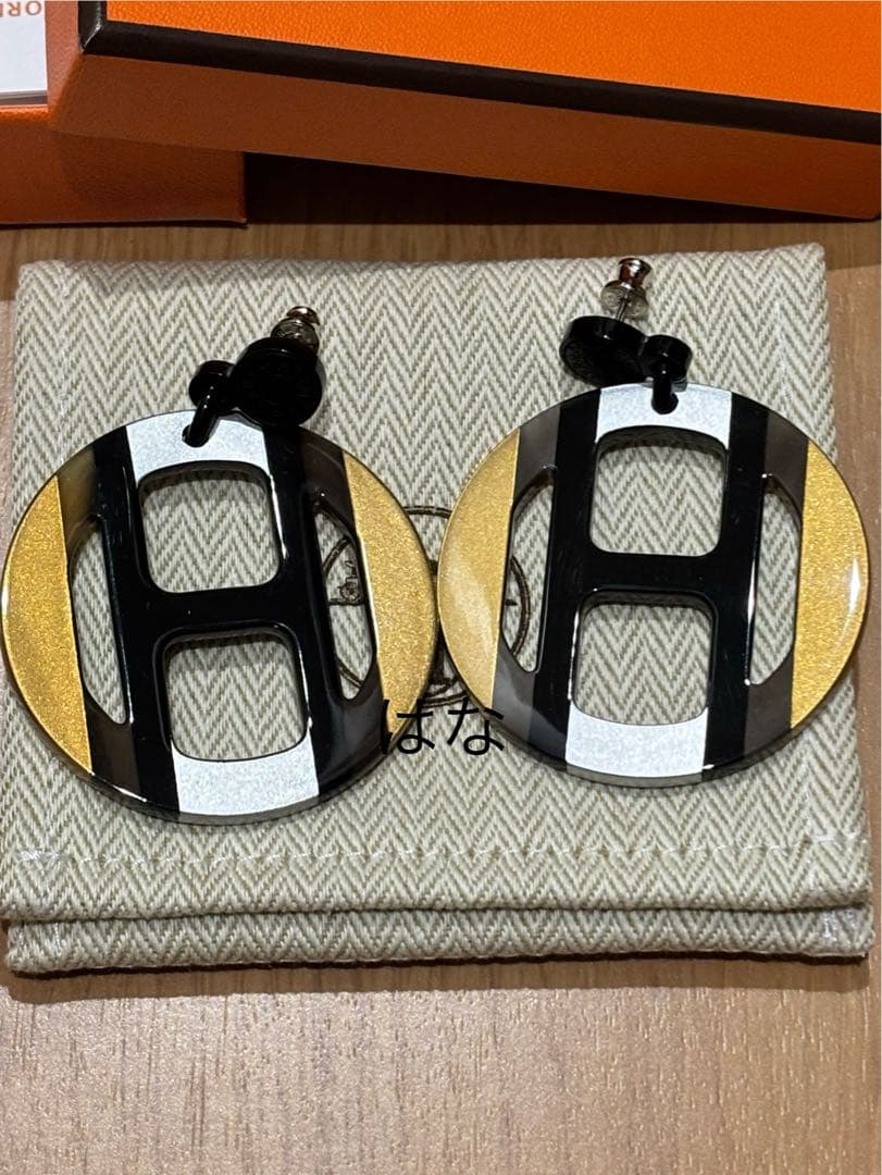新品未使用 HERMES エルメス hエキップ ピアス