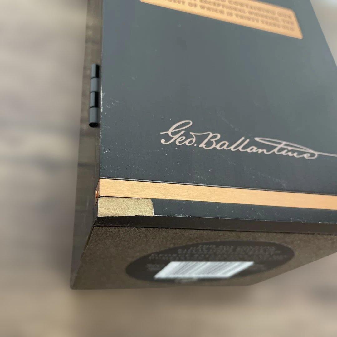 バランタイン 30年 現行ボトル 木箱入り 700m