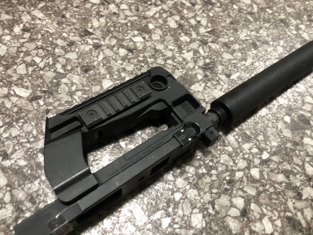 リナクロ 東京マルイ　P90　サイレンサーマガジン付き