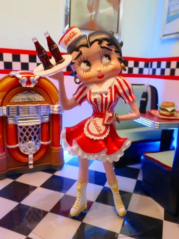 コカコーラ ベティちゃん Betty Boop ダイナーウェートレス フィギュア