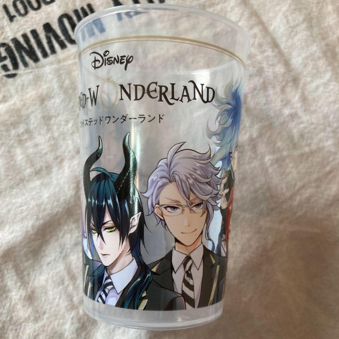 コップ　ペン立て　メガネ立て　プラ　ツイステッドワンダーランド　ディズニー