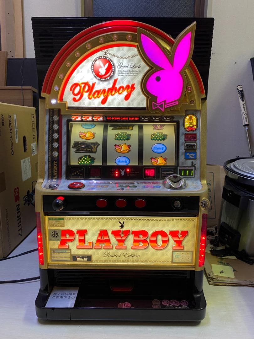 引取限定品 5号機 PLAYBOY スロットマシン