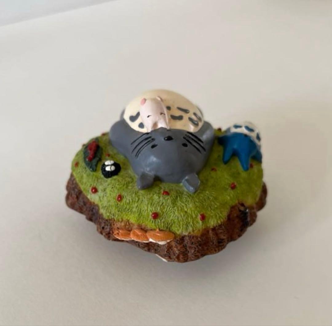 となりのトトロ　オルゴール　ブローチ　スタジオジブリ