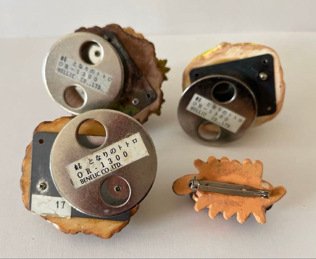 となりのトトロ　オルゴール　ブローチ　スタジオジブリ