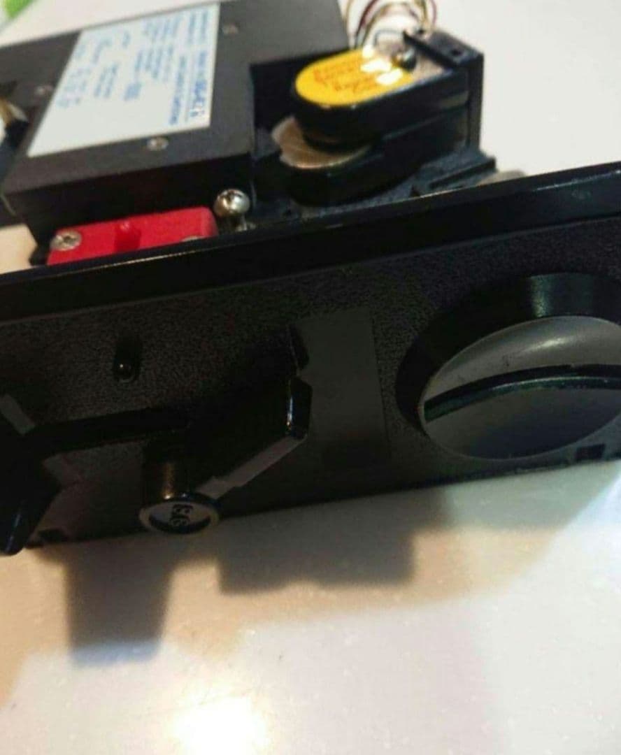 ダーツマシン フェニックス VS 100円 セレクター機器