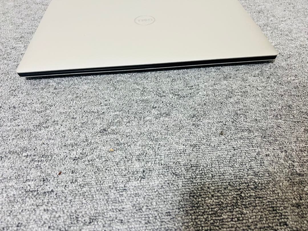 Windowsノート本体 Dell Precision 5540 Core i9 32GB 1TB