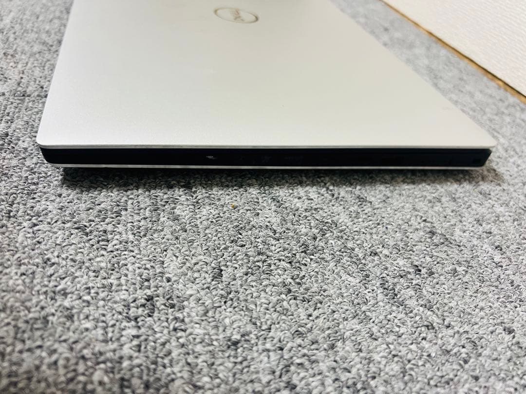 Windowsノート本体 Dell Precision 5540 Core i9 32GB 1TB