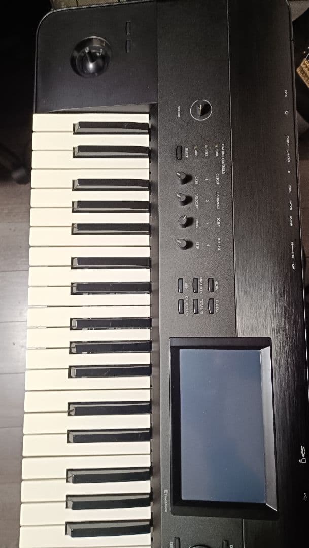 KORG KROME 61 中古