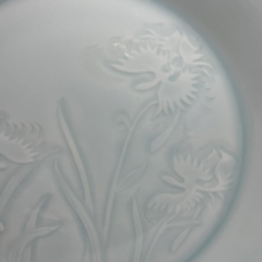 ◆名品 人間国宝 塚本快示 快山窯 青白磁鷺草文皿 共箱・共布付き◆