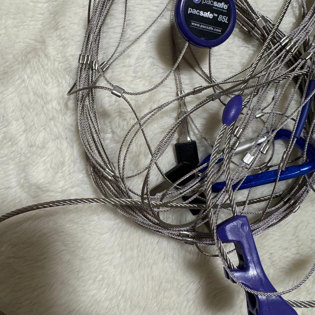未使用品　PACSAFE パックセーフ 55-85L ワイヤーロック