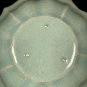 如窯龍文花口筆洗器