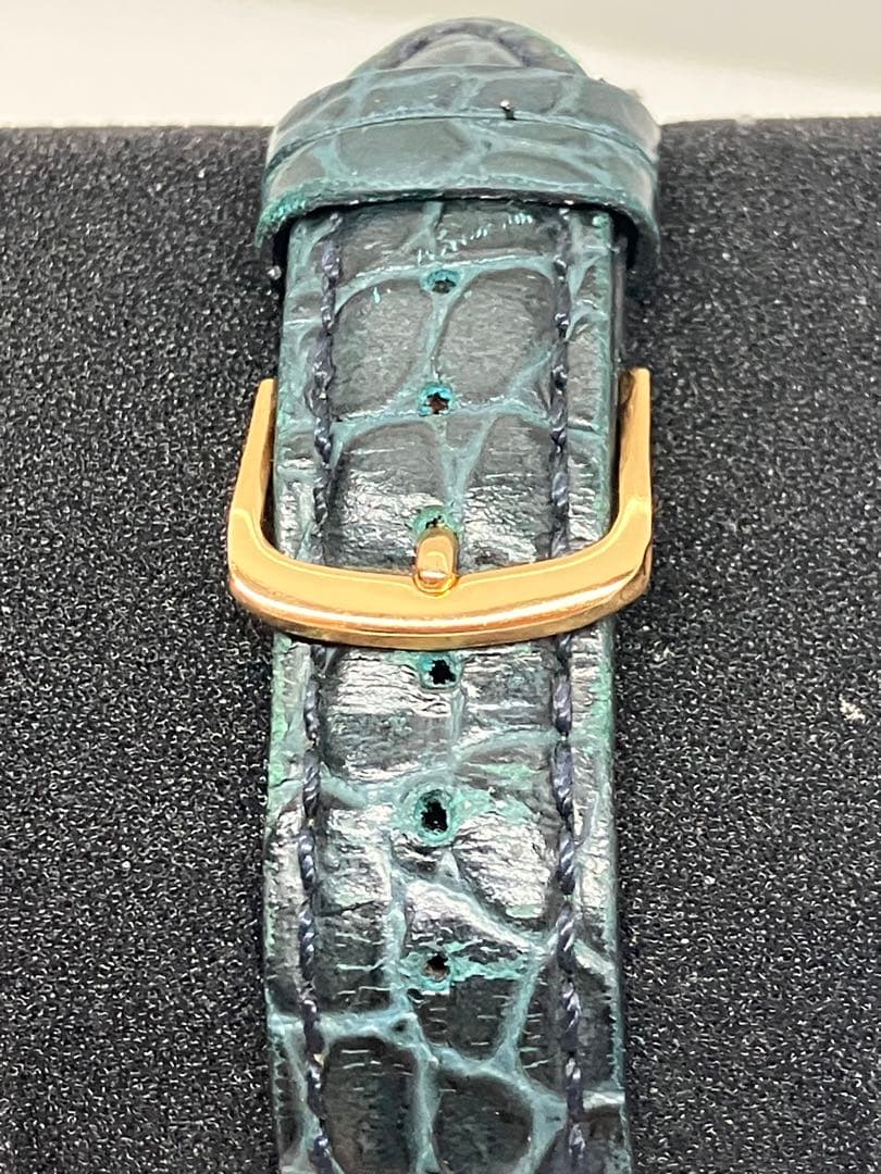 Pobeda スプートニク ビンテージ 手巻き 白 金色文字盤 ホワイト 稼働中