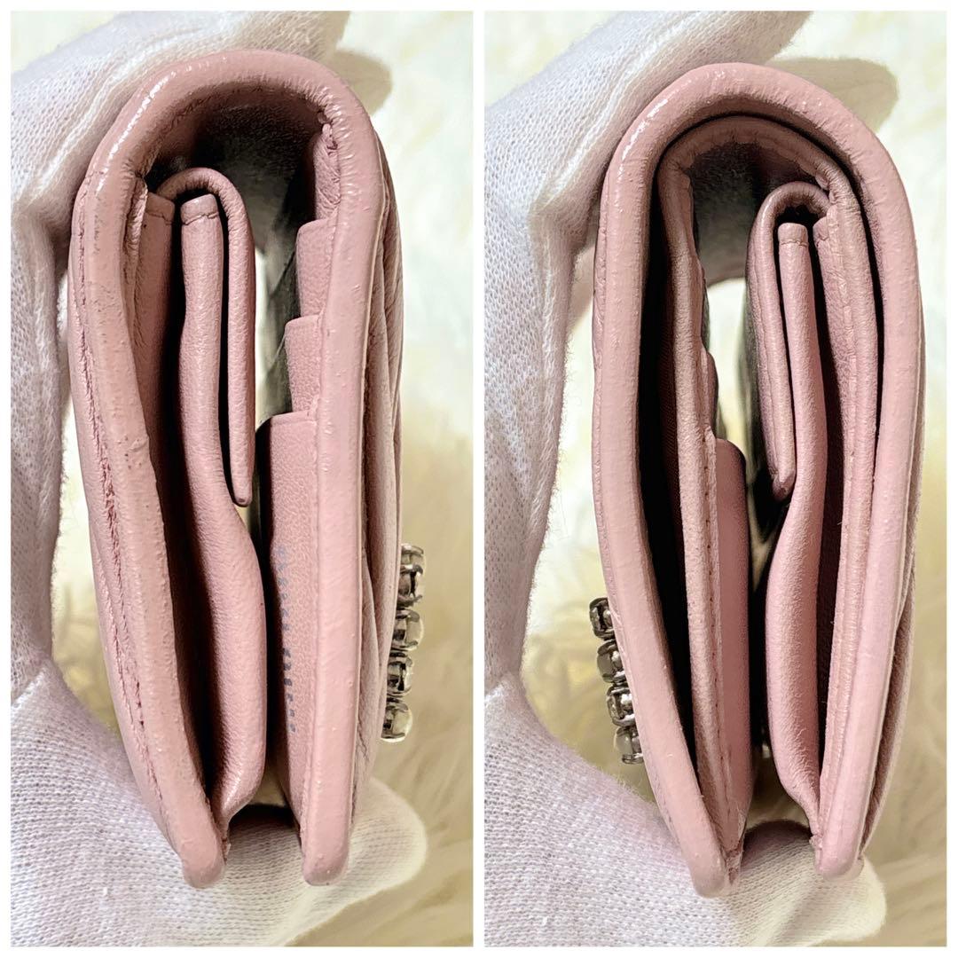 美品✨️ミュウミュウ マテラッセ ビジュー パール 折り財布 パール ピンク