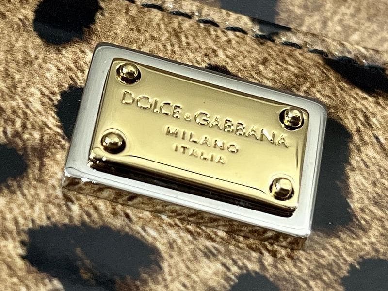 専用　 未使用 ドルチェ&ガッバーナ レオパード レザー カードホルダー