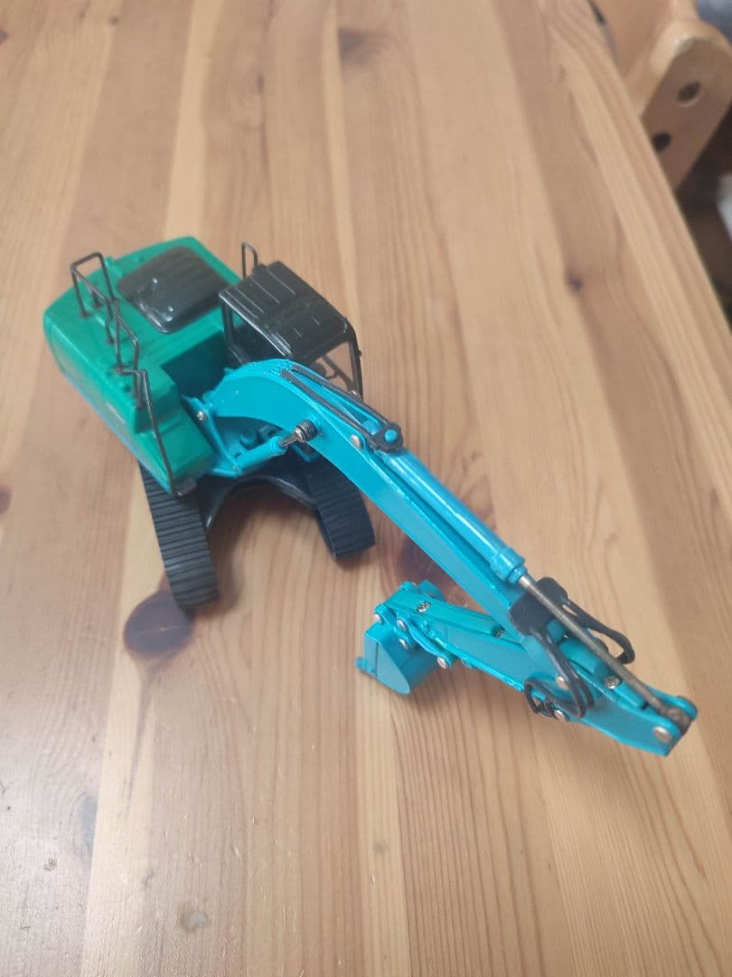 KOBELCO sk200 1/43スケール
