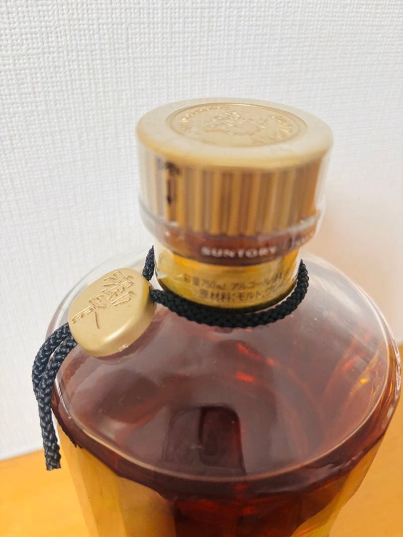 響 旧 裏ゴールドラベル 金キャップ 43％ 700mL