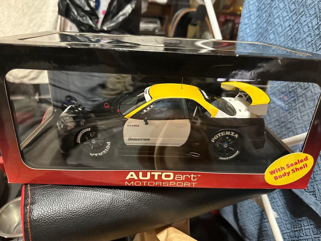 ミニカー AUTOart 1/18 GT-R R34 2001 JGTC 2001