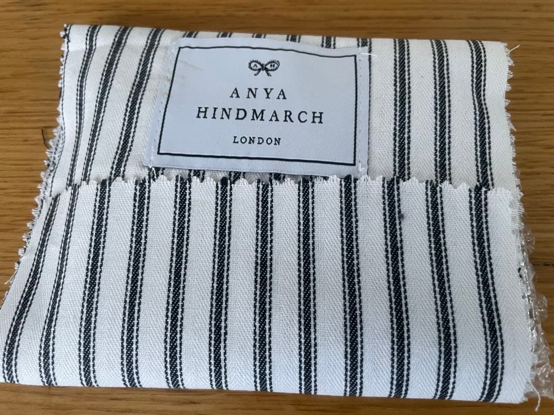 ゆき　アニヤハインドマーチ カードケース シルバー