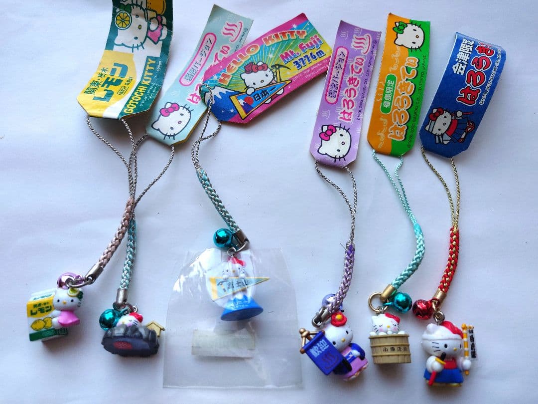 ご当地キティ根付け　　42個セット