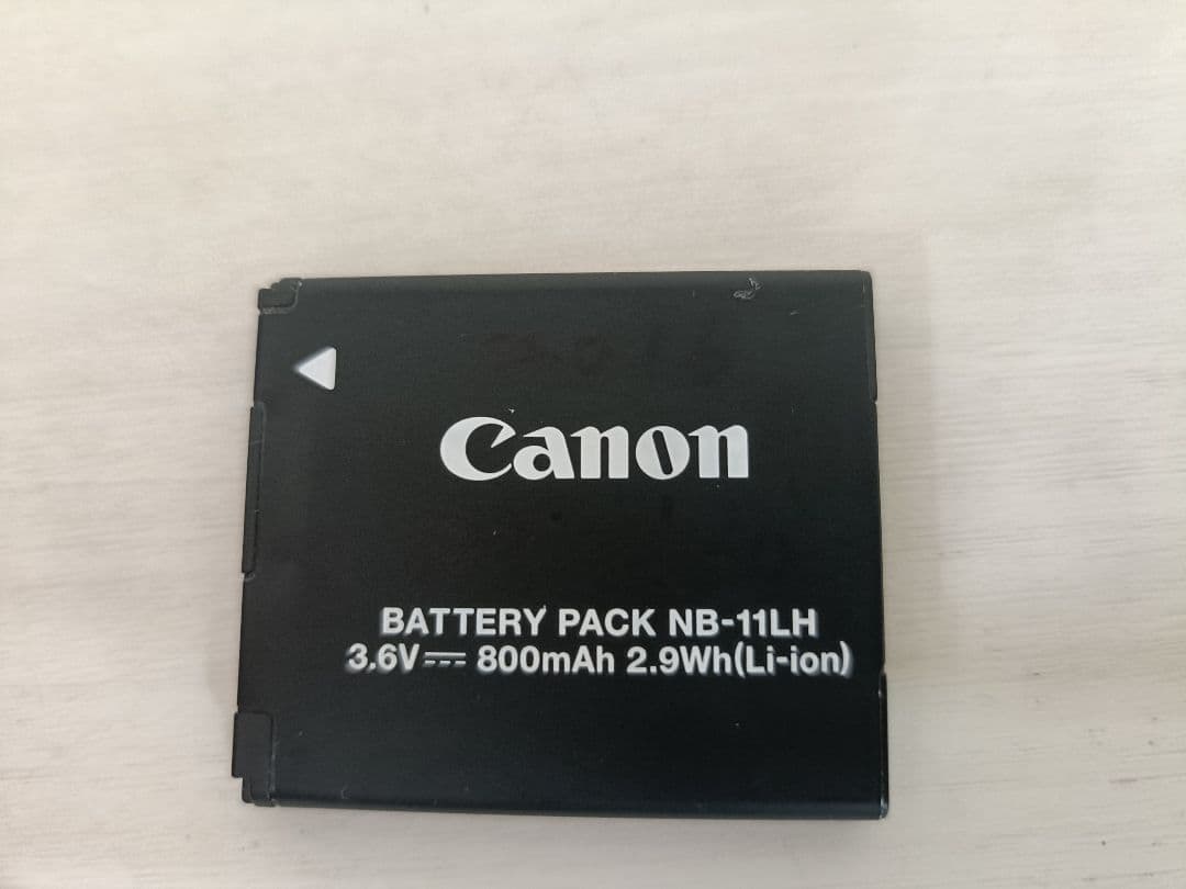 【美品♪】Canon IXY 650 キャノン デジタルカメラ デジカメ