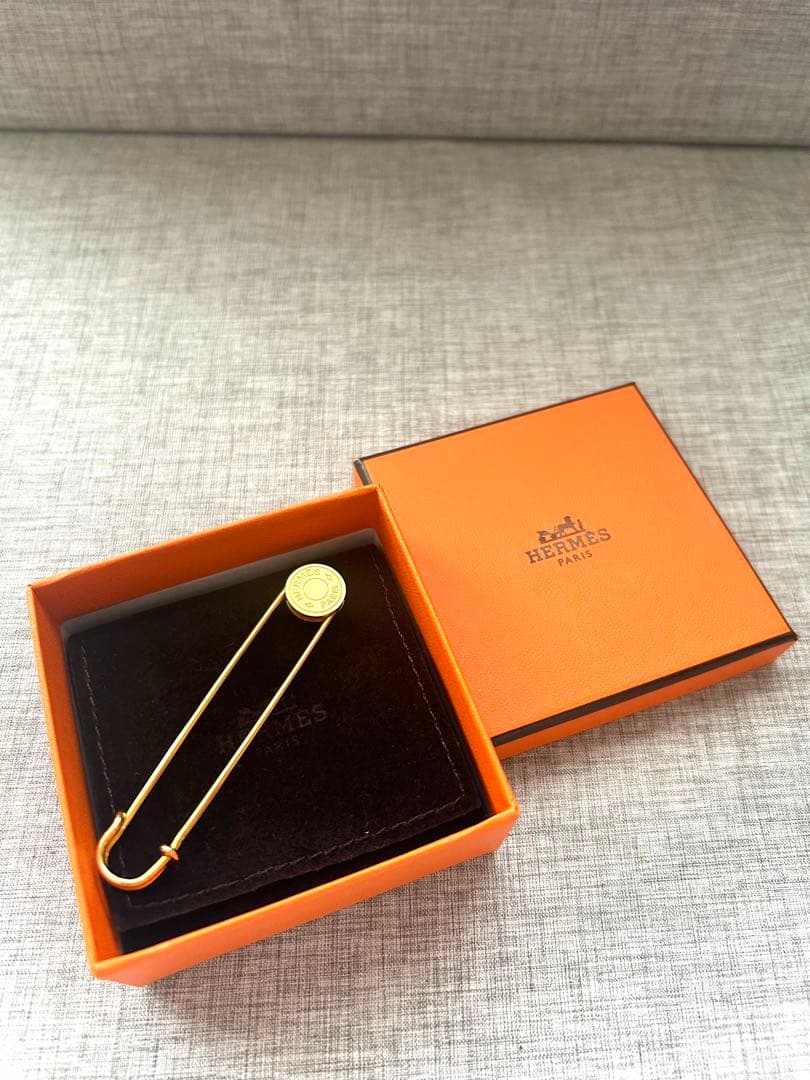 エルメス　セリエ ゴールド ピン ブローチ