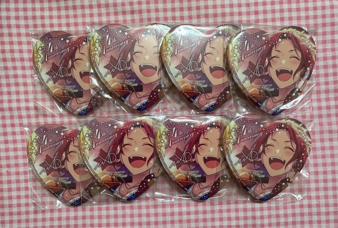 あんスタ　衣更真緒　ハート缶バッジ　ハート型ビッグ缶バッジ