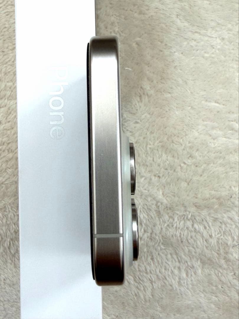 Apple iPhone 15Pro 125GB ホワイト本体