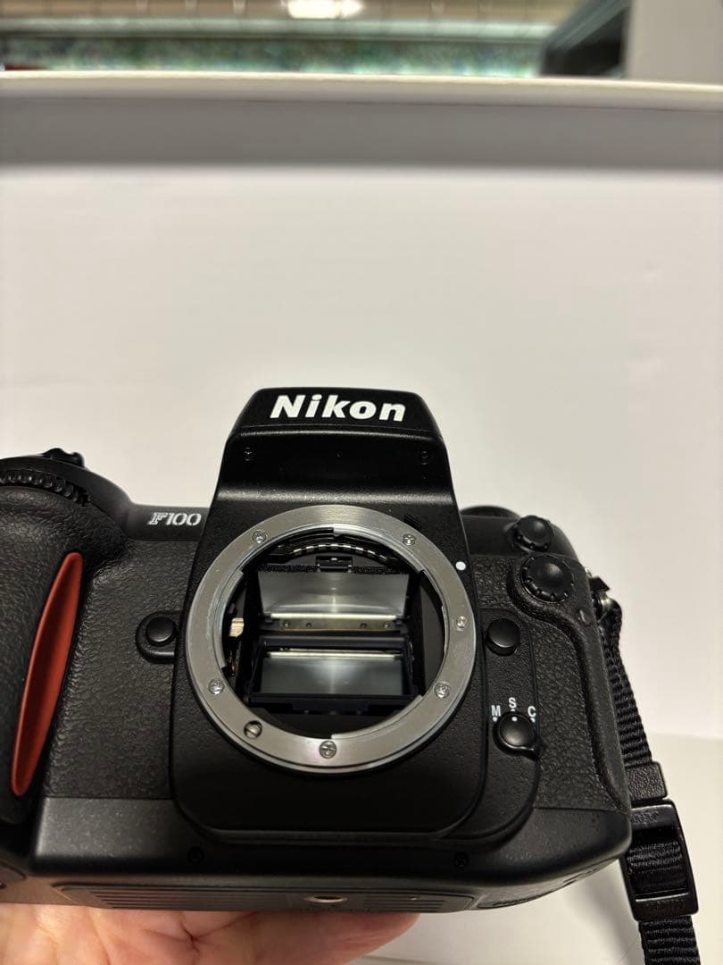【piyo9298✨】Nikon F100 フィルム一眼レフカメラ　難あり