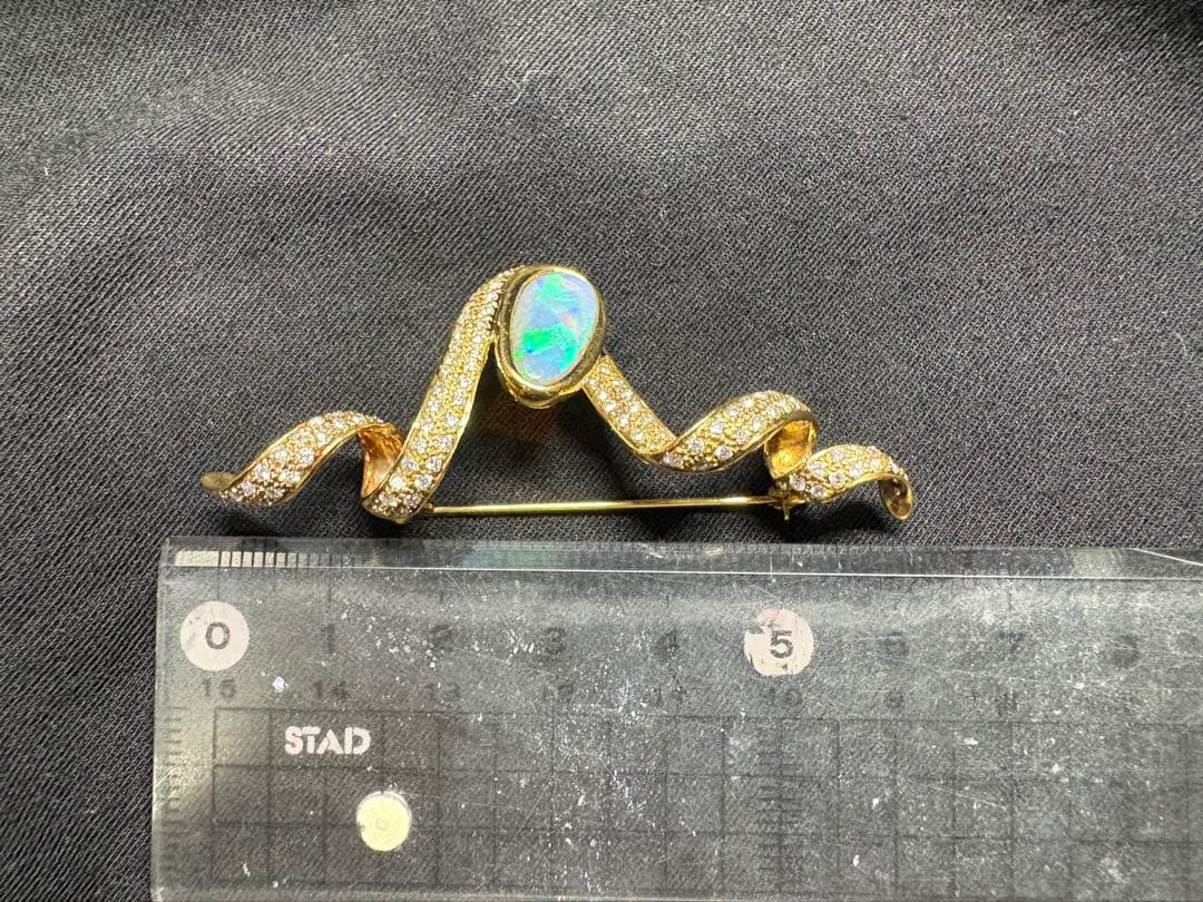 K18 オパール＆ダイヤモンド ブローチ